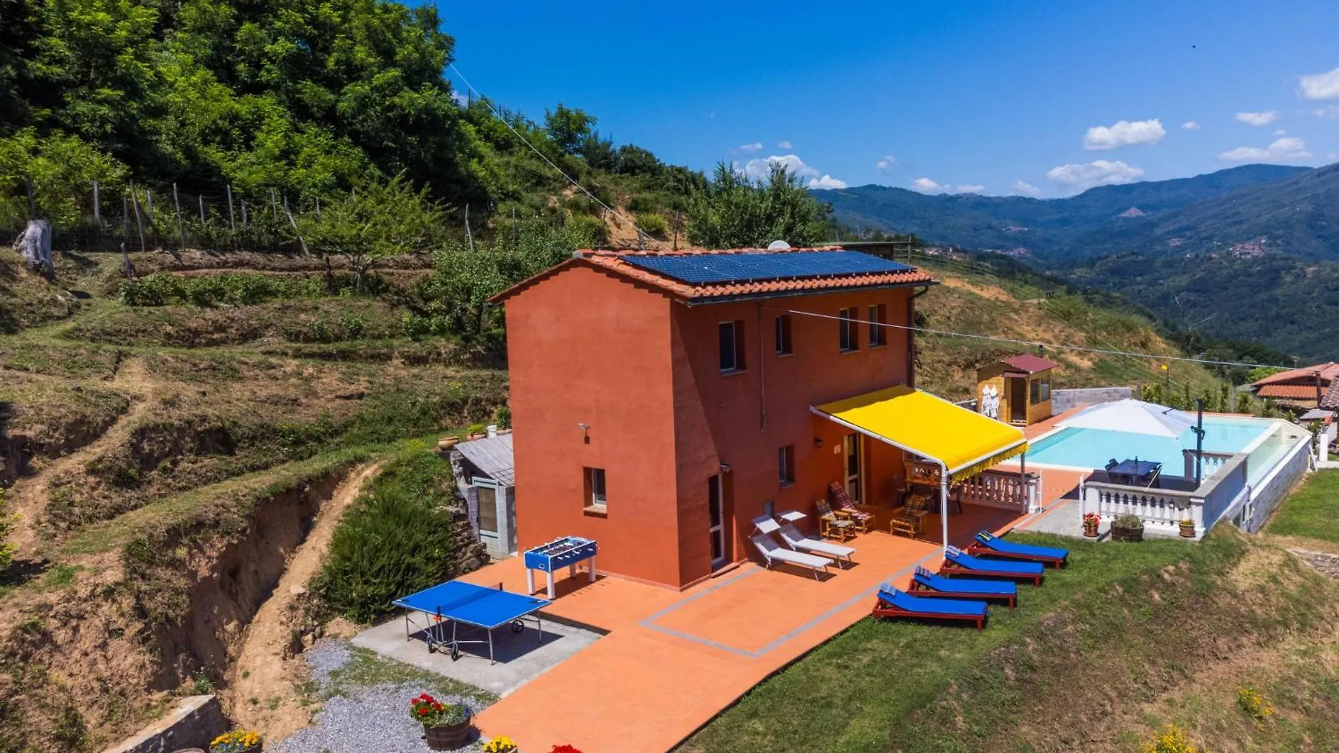 Holiday Home Red House By Interhome ペーシャ 0*,  イタリア